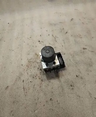BMW 5 E60 E61 ABS Pump 6768727 6768729