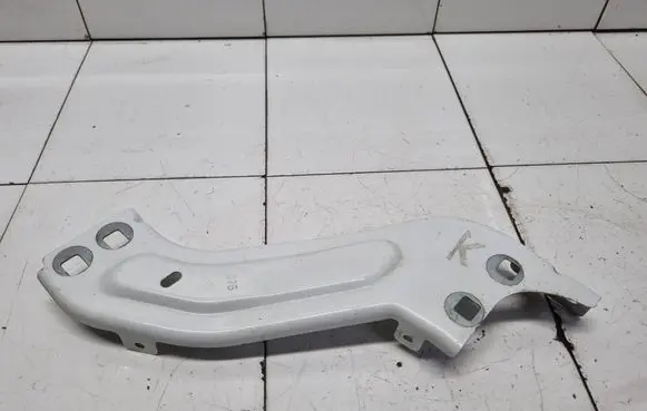 Citroen Berlingo Headlight/headlamp mounting bracket 02G