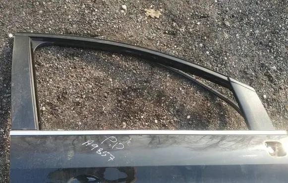 Ford Kuga I Front door glass trim molding 