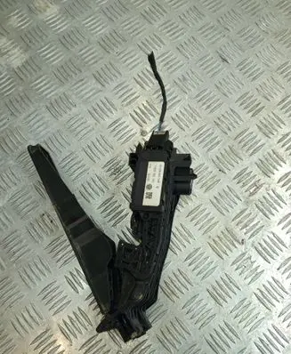 Volkswagen PASSAT B6 Accelerator throttle pedal 1K1721503L 6PV00860000