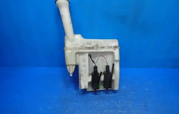 Citroen C1 Windshield washer fluid reservoir/tank 