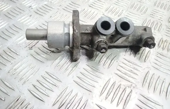 Peugeot 406 Master brake cylinder