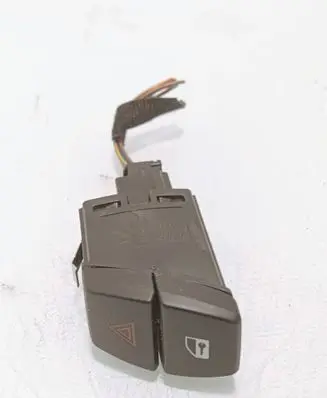 BMW 5 GT F07 Hazard light switch 9161896 6131