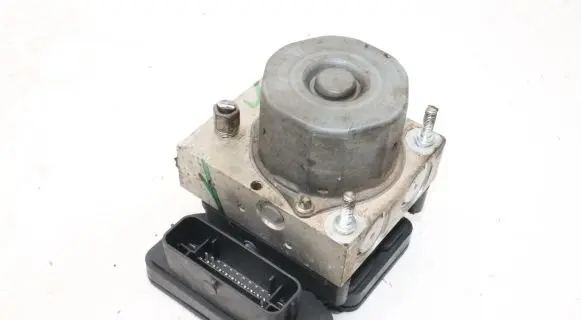 Nissan Qashqai ABS Pump 476604EA1E