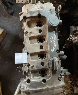 Volkswagen PASSAT B6 Engine