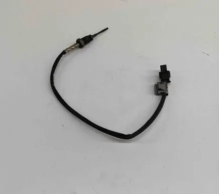 BMW 1 F20 F21 Oil temperature sensor 8589814