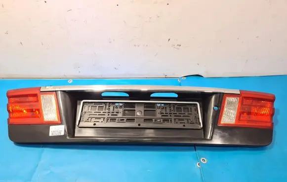 KIA Magentis Number plate light