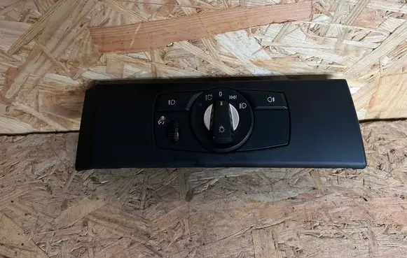 BMW 5 E60 E61 Light switch 6988565 33295201 30080210399015