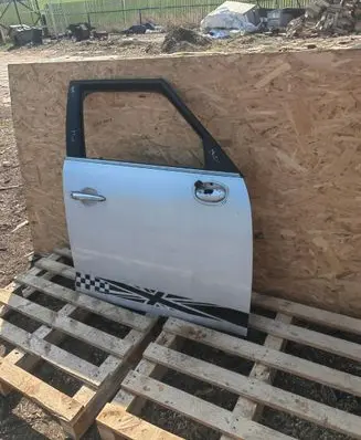 Mini Cooper Countryman R60 Front door