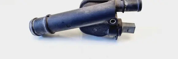 Volkswagen Golf V Engine coolant pipe/hose 038121132G