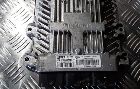 Peugeot 607 Engine control unit/module 5WS40060IT SW9658763980