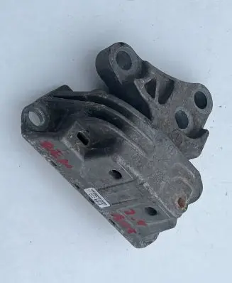 Fiat 500X Gearbox mount 00520340180 0A236 61678