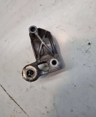 Mercedes-Benz CLS C219 Sway bar bush bracket, front A2113231126