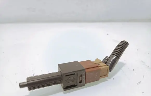 Clutch pedal sensor