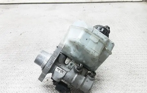 Volkswagen PASSAT B7 Master brake cylinder 0335088677J