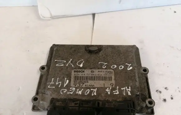 Alfa Romeo 147 Engine control unit/module 281010332