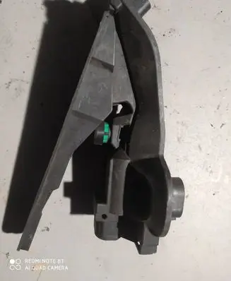 Volkswagen Golf V Accelerator throttle pedal 1K2723503M