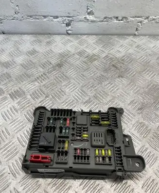 BMW X5 E70 Fuse module 693168704
