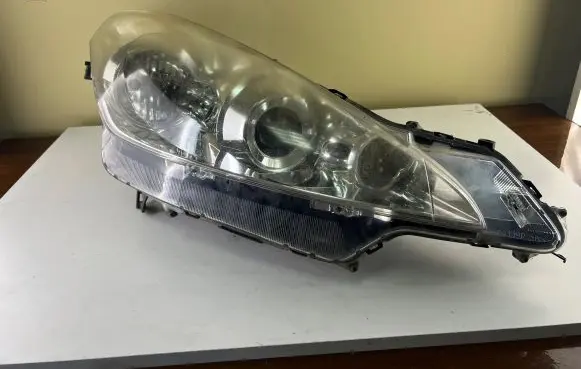 Peugeot 4007 Headlight/headlamp
