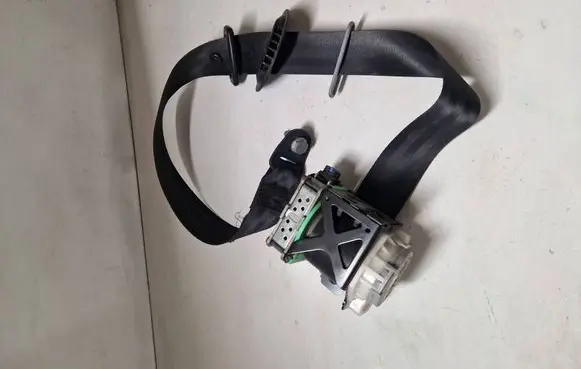 Citroen C4 II Front seatbelt 96871490XX