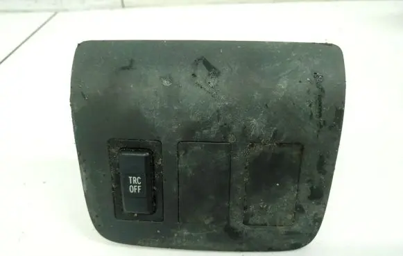Traction control (ASR) switch