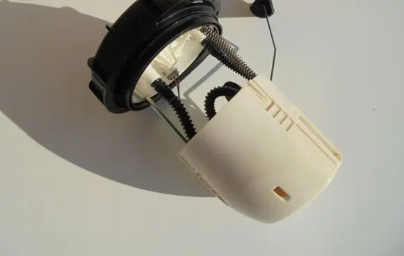 Mazda CX-3 In-tank fuel pump D10J4216XA L00038663