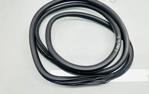 Citroen C5 Aircross Rear door rubber seal (on body) 