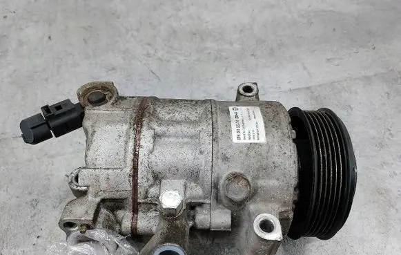 Volkswagen PASSAT B6 Air conditioning (A/C) compressor (pump) 8FK351322741