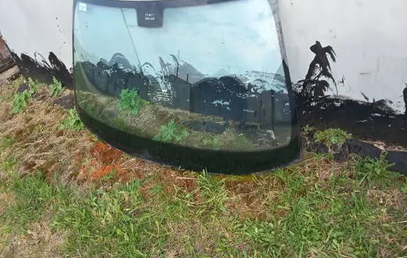 Mercedes-Benz S W221 Front windscreen/windshield window 43R00029 E000247