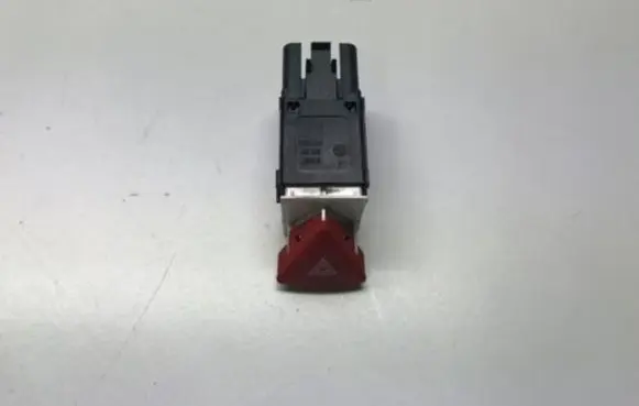 Volkswagen PASSAT B6 Hazard light switch 3C0953509A