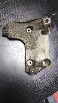 BMW 3 E46 A/C compressor mount bracket 7505980