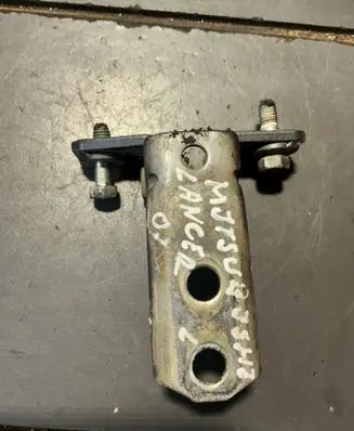 Mitsubishi Lancer Front door upper hinge
