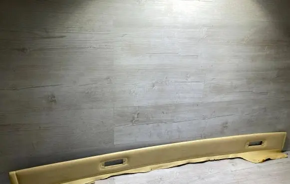 Bentley Mulsanne Handrail (top trim) 