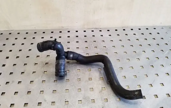 Skoda Superb B6 (3T) Engine coolant pipe/hose