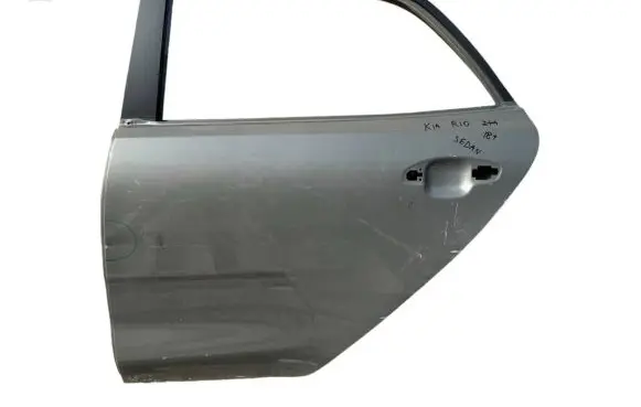 KIA Rio Rear door