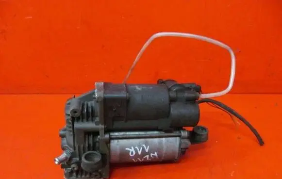 Mercedes-Benz S W221 Air suspension compressor/pump A2213201704