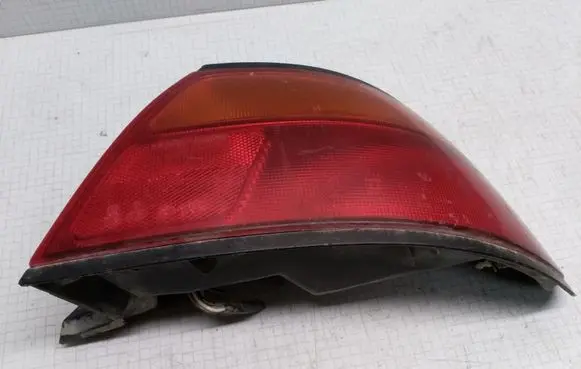 Mazda 323 F Rear/tail lights 0431439