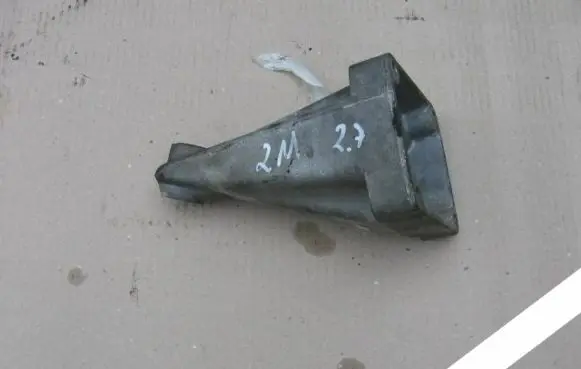 Mercedes-Benz E W211 Engine mounting bracket