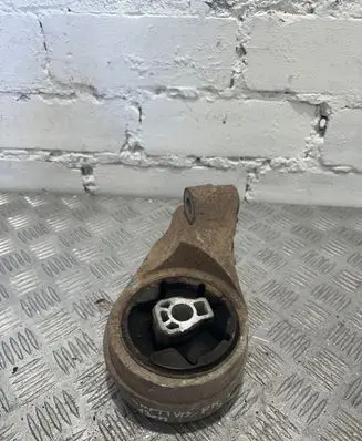 Chevrolet Captiva Gearbox mount
