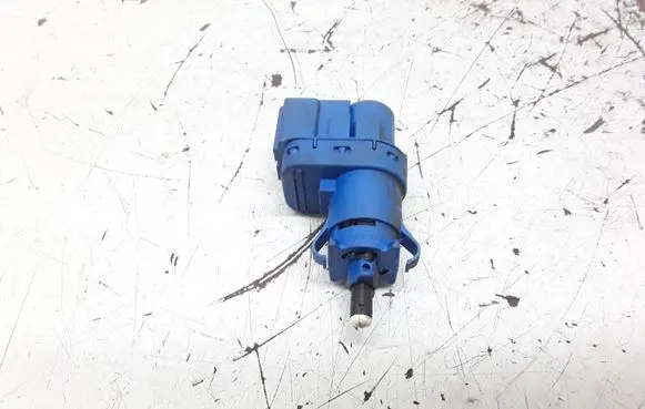 Mazda 3 I Brake pedal sensor switch