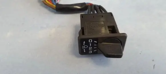 Nissan Terrano Headlight level height control switch