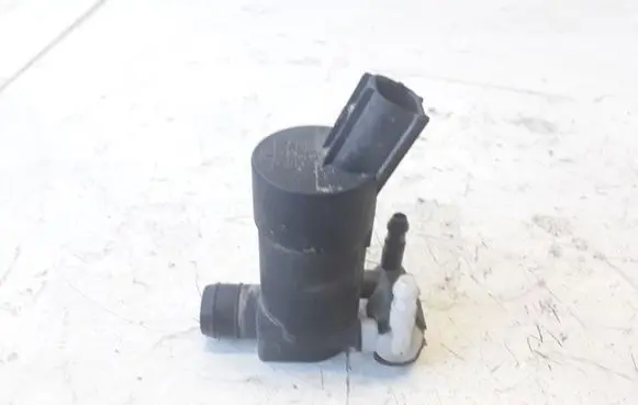 Volvo V70 Windscreen/windshield washer pump 1S7117K624FE