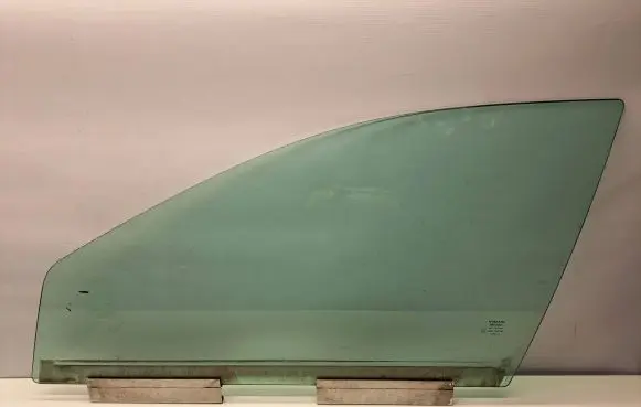 Volvo S60 Front door window glass four-door 43R001105 DOT57M20AS2