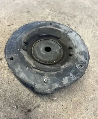 Coil spring mount