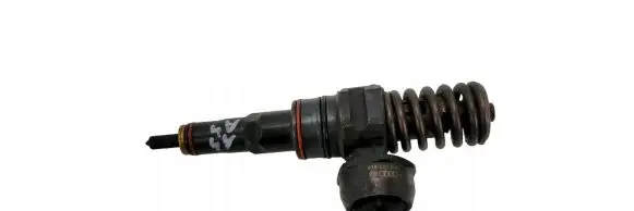 Skoda Octavia Mk2 (1Z) Fuel injector 038130073AM
