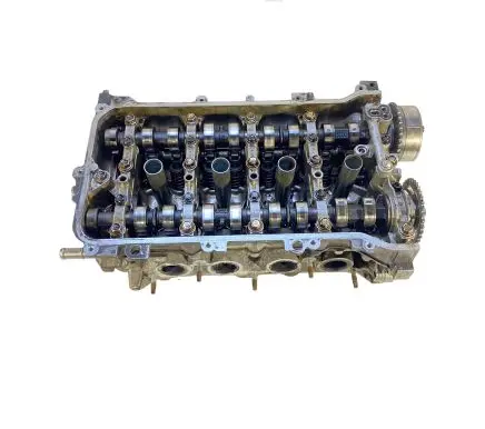 Toyota Avensis T250 Engine head 1312713267