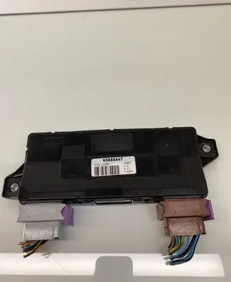 Alfa Romeo 159 Comfort/convenience module 60688447 118284 NVBL2939