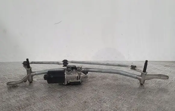 BMW 2 Active Tourer U06 Front wiper linkage W224097