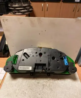 Audi A6 S6 C5 4B Speedometer (instrument cluster) 4B0919860E 110008888001