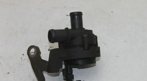 Skoda Octavia Mk3 (5E) Electric auxiliary coolant/water pump 5Q0965567J